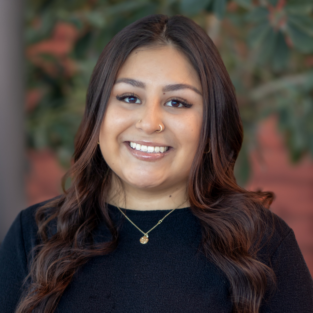 Naysha Farfan Headshot